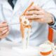 Knee joint model during the medical consultation